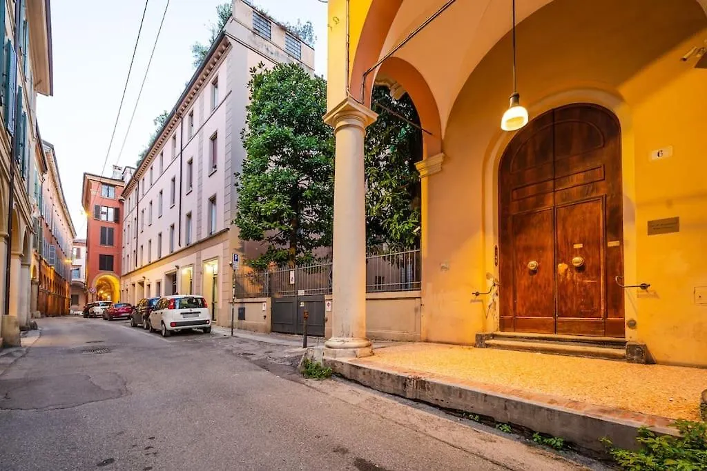 Garden Suite Piazza Maggiore Bologna 0*,  Italy